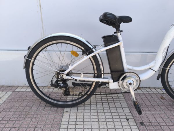 White Ebike Ebike Size S/M - Image 2