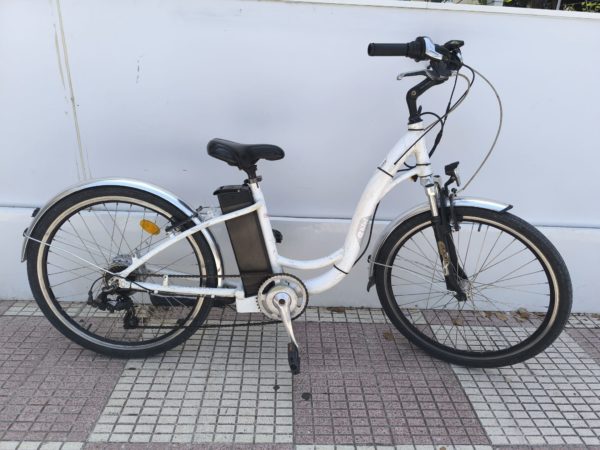 White Ebike Ebike Size S/M